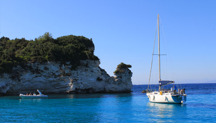 grecia_vela_in_liberta